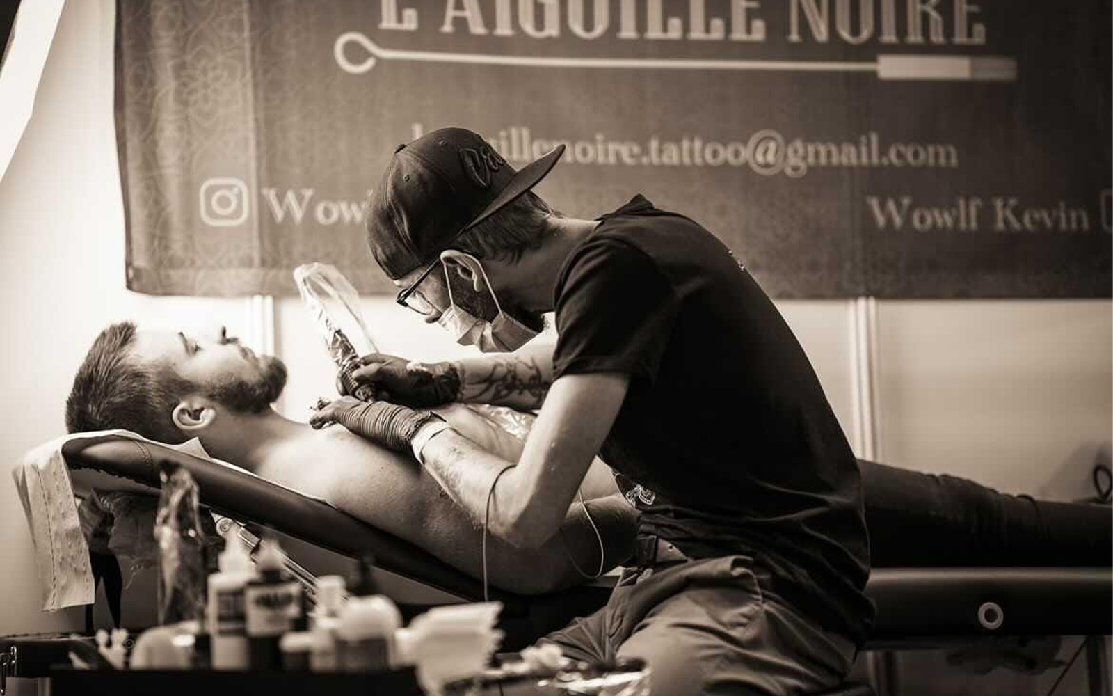 L’aiguille noire tattoo shop soutien l’association